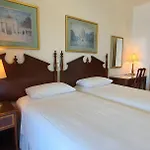 Hotel Kastro 2*