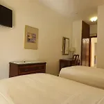 Hotel Kastro 2*