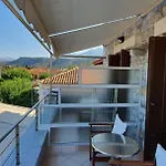 Kastro Hotel Stoúpa