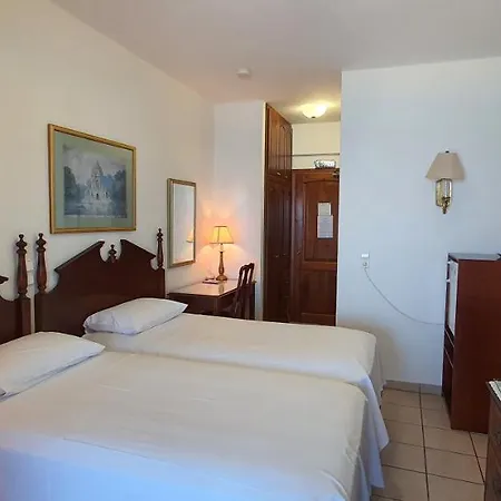 Kastro Hotel 2*