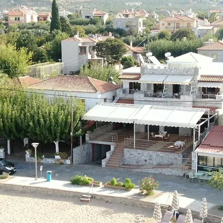 Kastro 2* Stoúpa
