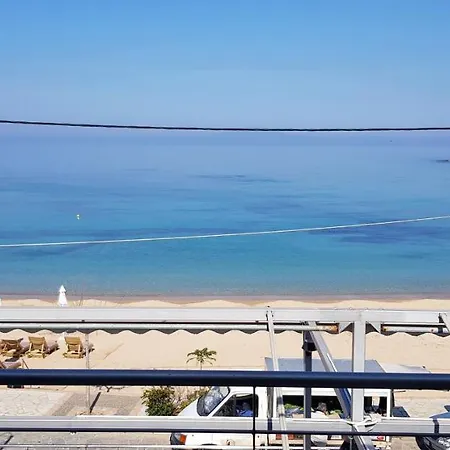 Hotel Kastro 2*